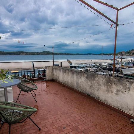 Tiramola Apartment Sibenik Bagian luar foto