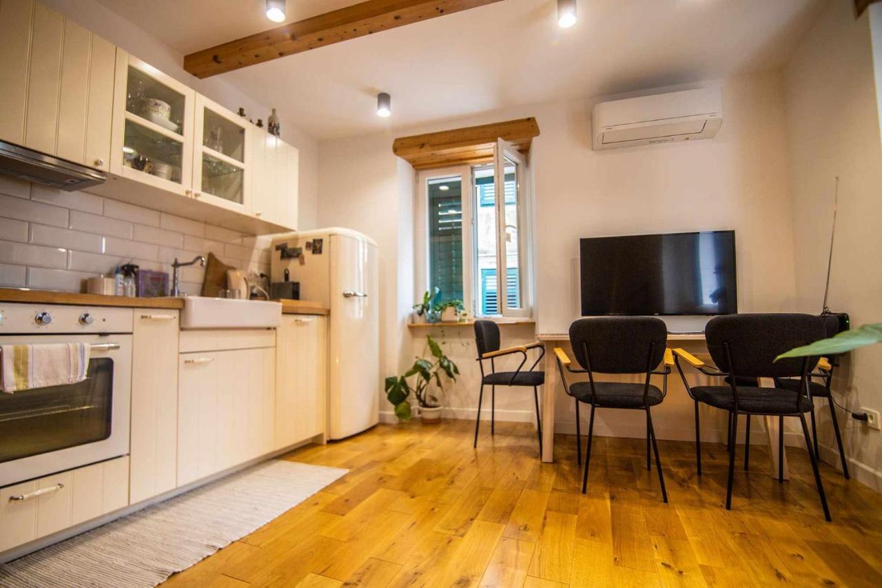 Tiramola Apartment Sibenik Bagian luar foto