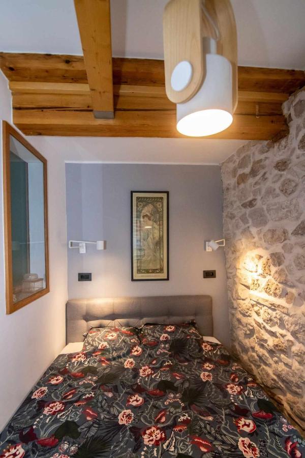 Tiramola Apartment Sibenik Bagian luar foto