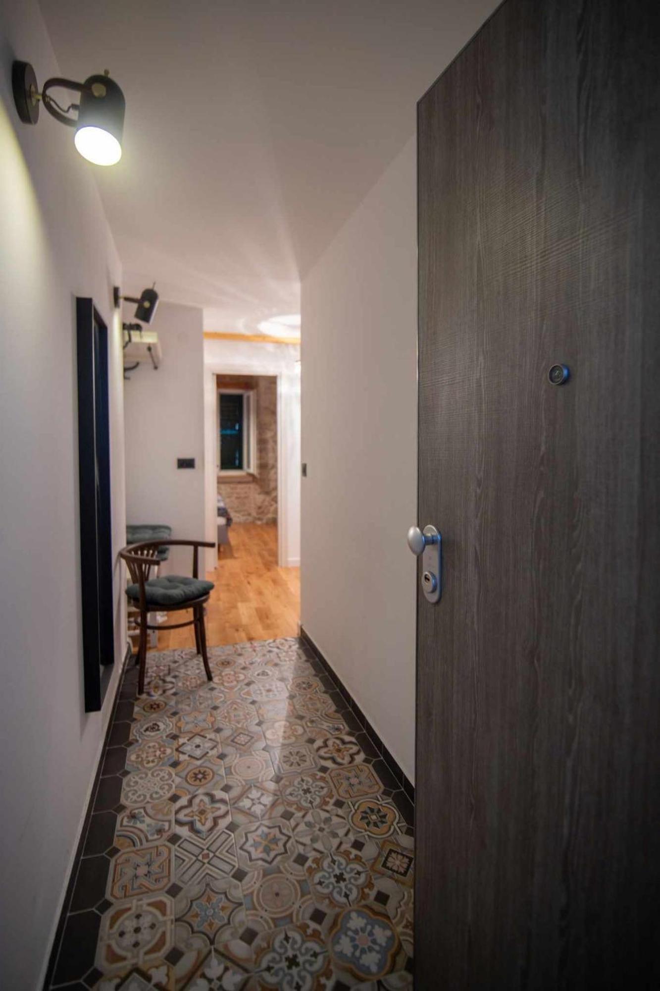 Tiramola Apartment Sibenik Bagian luar foto